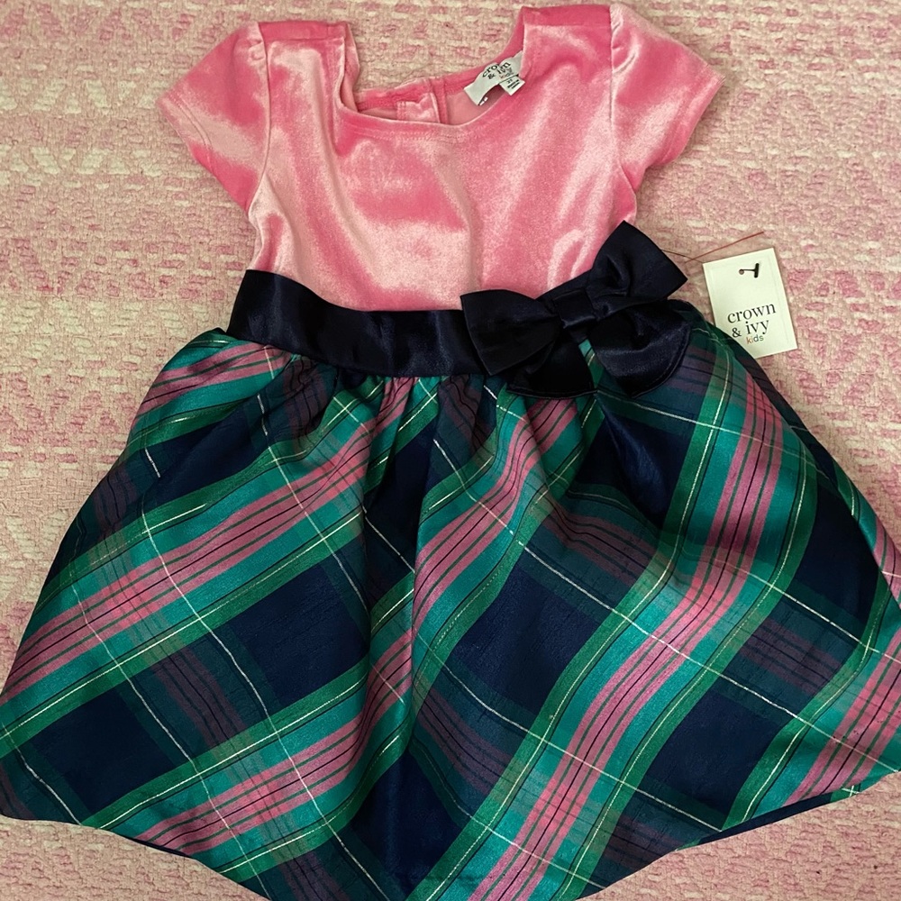 DONATED NWT Crown & Ivy pink & plaid dress